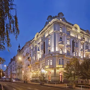 Отель Mamaison Riverside, Прага